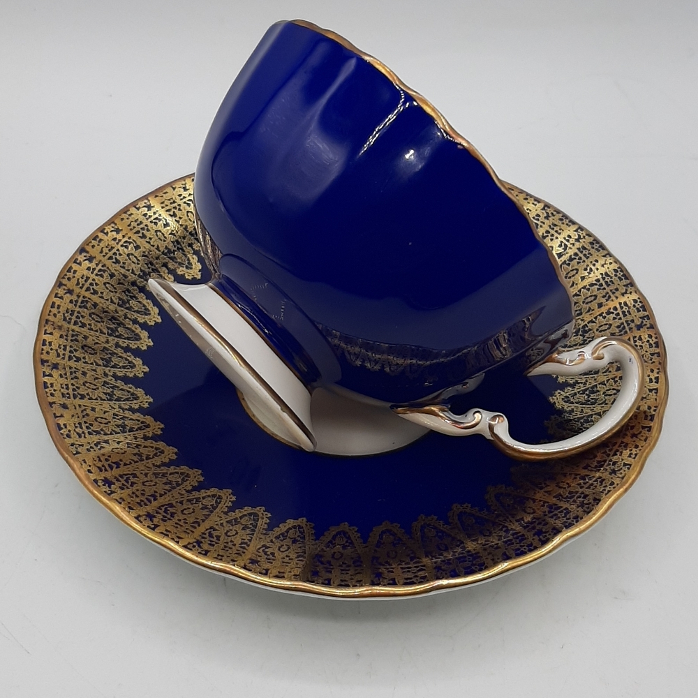 Vintage Aynsley Bone China Tea Cup and Saucer Cobalt Blue and Gold 2469 - Picture 2 of 10